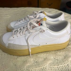 low top nike blazers
